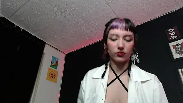 niakat  online show from January 17, 2025, 1:03 pm