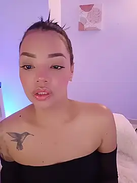 Sara LipsX online show from April 21, 2026, 1:42 am