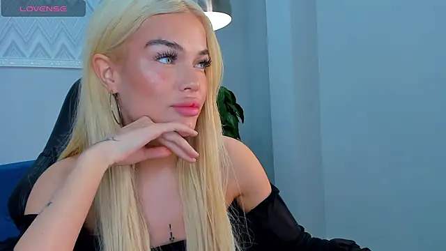 Angel Sapphire  online show from March 2, 2025, 3:37 pm