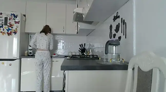  JustmeHere  online show from January 30, 2025, 7:18 am