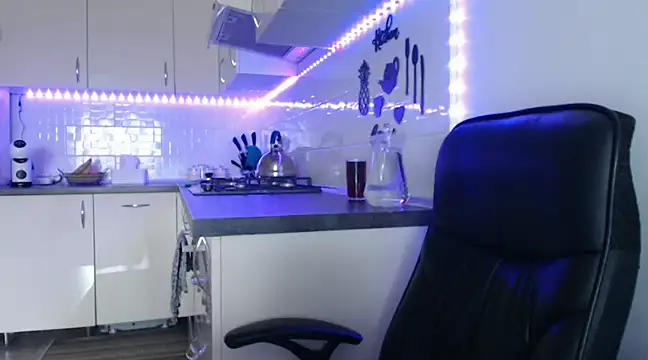  JustmeHere  online show from February 27, 2025, 10:15 am