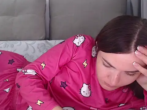  JustmeHere  online show from October 3, 2025, 6:32 am