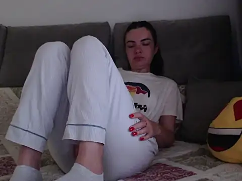  JustmeHere  online show from October 24, 2025, 5:26 am