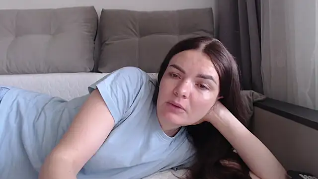  JustmeHere  online show from April 22, 2026, 6:16 am