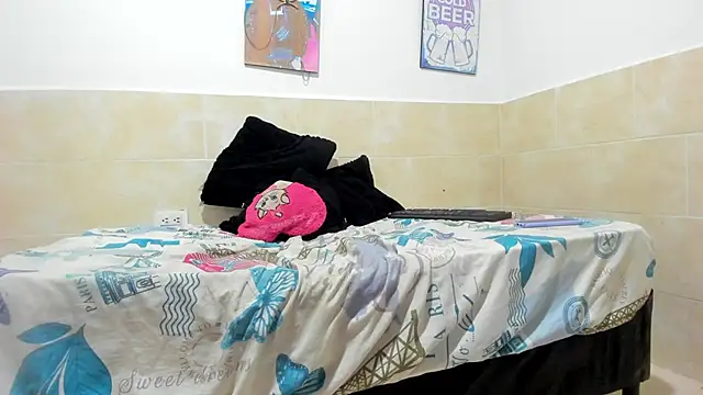 Brenda Smith69 online show from February 4, 2025, 8:38 pm