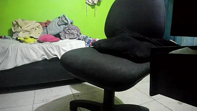 Brenda Smith69 online show from September 21, 2025, 8:16 am