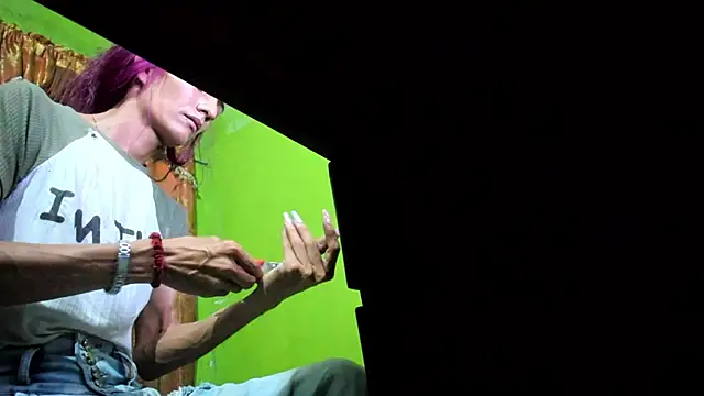 Brenda Smith69 online show from October 15, 2025, 7:36 pm