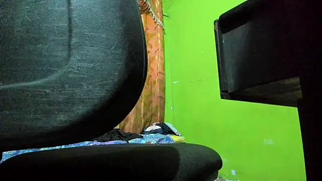 Brenda Smith69 online show from October 17, 2025, 7:38 pm