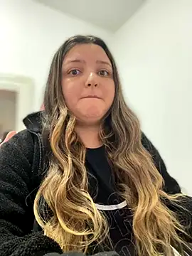 SweetPaige  online show from September 8, 2025, 3:44 pm