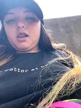 SweetPaige  online show from November 4, 2025, 3:22 pm