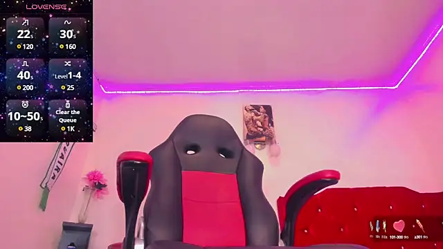 Snapshot of naomy__xx chatting on January 25, 2025, 3:19 am naomy xx online show from January 25, 2025, 3:19 am