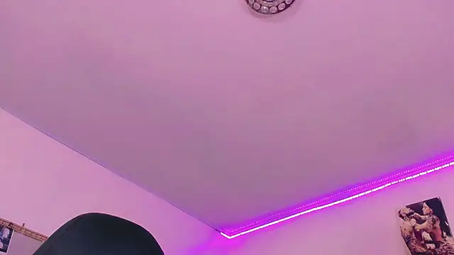 Snapshot of naomy__xx chatting on February 7, 2025, 7:17 pm naomy xx online show from February 7, 2025, 7:17 pm