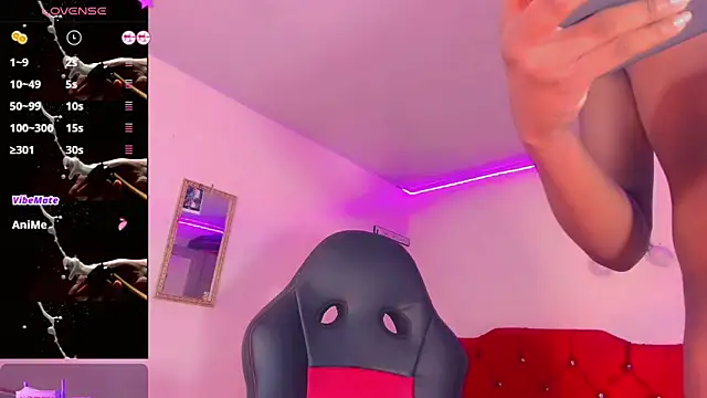 Snapshot of naomy__xx chatting on February 12, 2025, 10:14 am naomy xx online show from February 12, 2025, 10:14 am