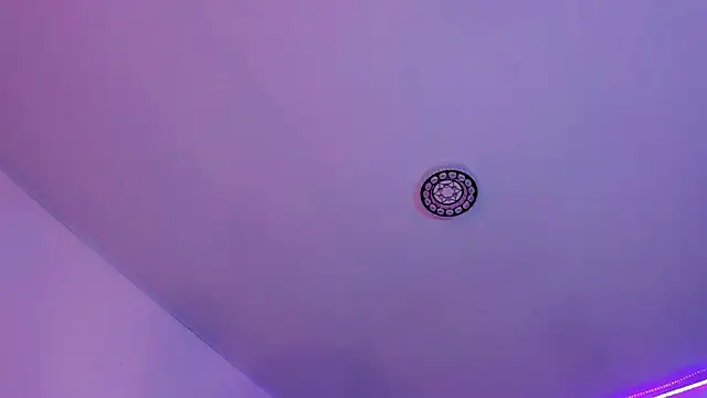 Snapshot of naomy__xx chatting on March 5, 2025, 11:05 pm naomy xx online show from March 5, 2025, 11:05 pm