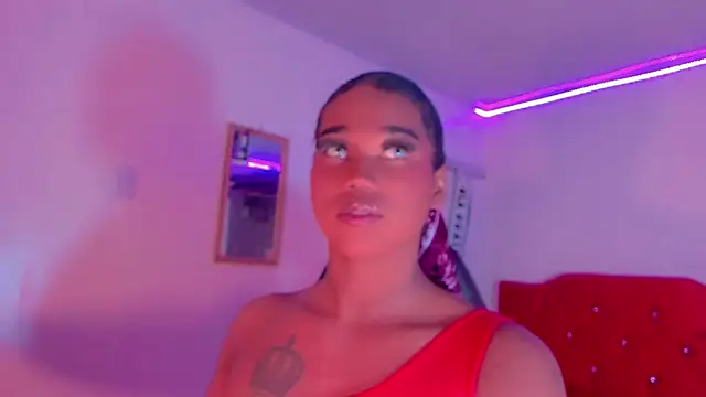 Snapshot of naomy__xx chatting on March 15, 2025, 8:37 am naomy xx online show from March 15, 2025, 8:37 am