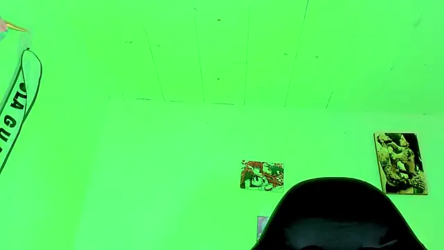 Snapshot of naomy__xx chatting on September 30, 2025, 3:00 am naomy xx online show from September 30, 2025, 3:00 am