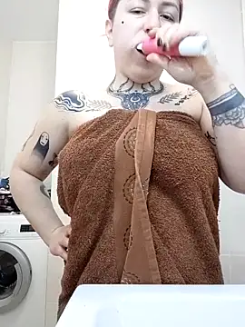 divine eve online show from September 14, 2025, 9:08 am