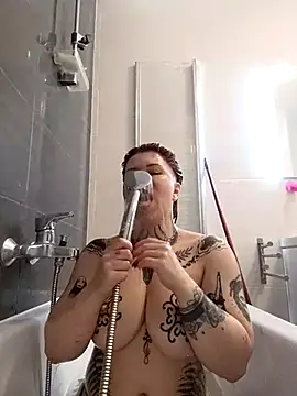 divine eve online show from April 18, 2026, 11:36 am