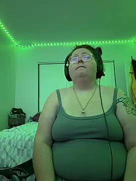 Snapshot of BBW2320 chatting on June 30, 2026, 2:12 am BBW2320 online show from June 30, 2026, 2:12 am