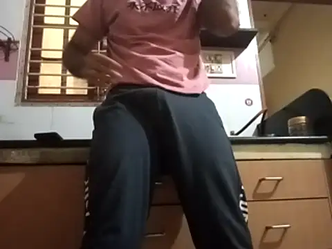 cuckhair online show from December 15, 2025, 4:06 am