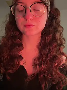  foxygirl  online show from December 4, 2024, 9:24 pm