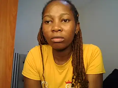 Petitiebooty online show from February 7, 2025, 10:08 am