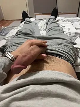 mertkaan27 online show from February 9, 2026, 10:14 pm