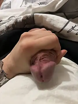 mertkaan27 online show from April 21, 2026, 9:50 pm