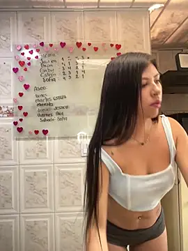 Alanna atm  online show from February 13, 2025, 4:17 pm