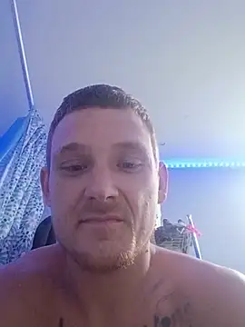 Snapshot of selfmadestud chatting on June 25, 2026, 10:36 pm selfmadestud online show from June 25, 2026, 10:36 pm