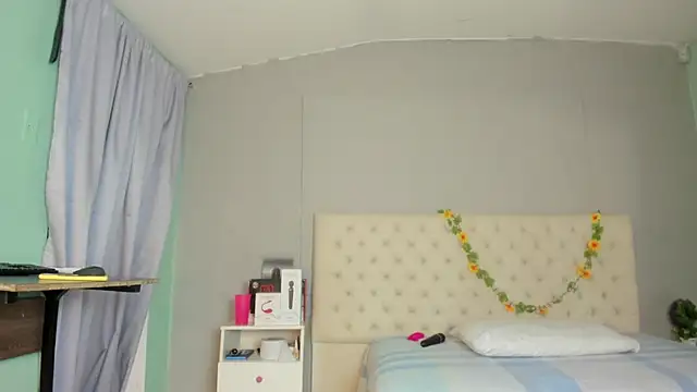 nami sam01 online show from February 21, 2025, 12:28 pm