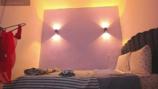 Sofia Clauss  online show from March 8, 2025, 4:01 am