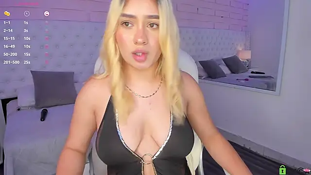 Snapshot of Yaaky_ chatting on December 24, 2024, 4:55 am Yaaky online show from December 24, 2024, 4:55 am