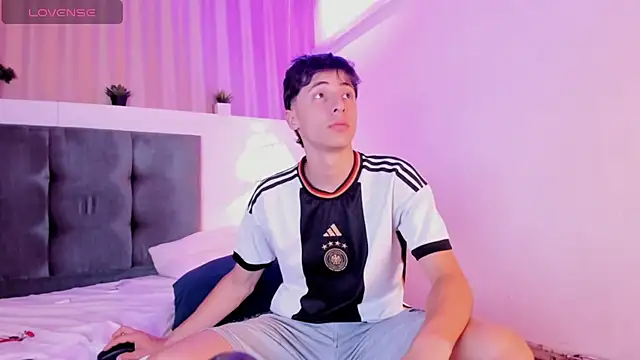 AlessandroDybala online show from March 10, 2025, 6:45 pm