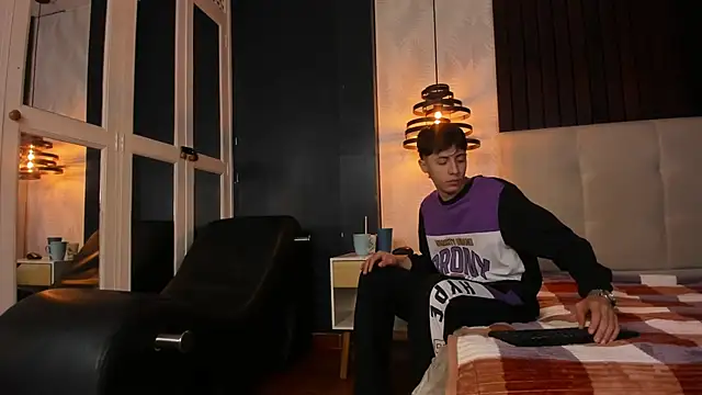 AlessandroDybala online show from March 21, 2025, 11:55 am