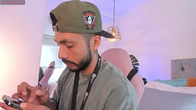 Tom cooper  online show from December 20, 2025, 1:07 pm