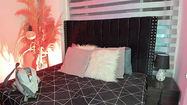 Sofiia-Rubb online show from March 21, 2025, 4:17 am