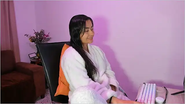 Lauren A online show from October 26, 2025, 5:46 am