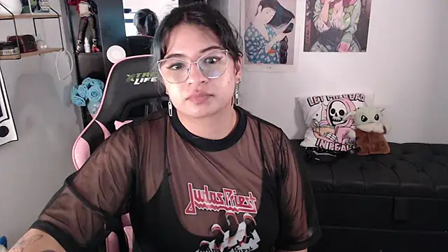 mollyshake1 online show from February 4, 2025, 5:21 am