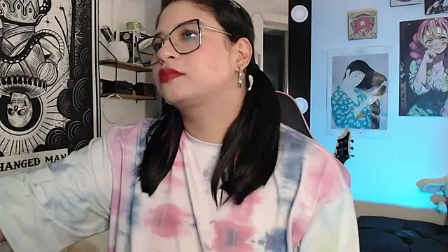 mollyshake1 online show from March 8, 2025, 6:21 am