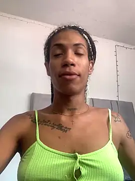 turabbitxx online show from March 22, 2025, 3:42 pm