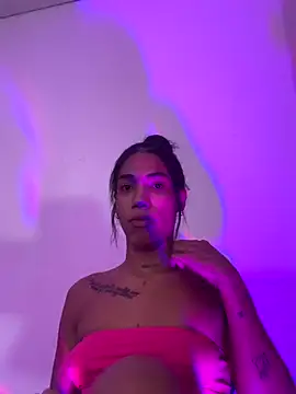 turabbitxx online show from September 24, 2025, 7:23 am