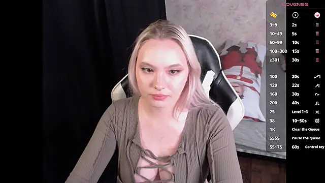 Snapshot of VikaPowers chatting on June 29, 2026, 4:18 pm VikaPowers online show from June 29, 2026, 4:18 pm