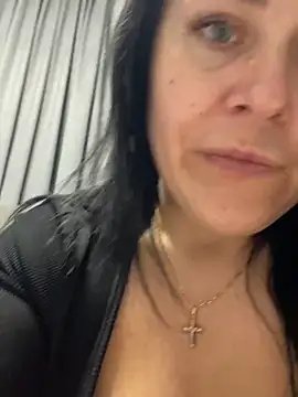 CuteNata online show from January 9, 2025, 2:18 pm