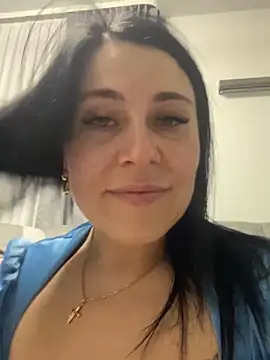 CuteNata online show from January 22, 2025, 6:10 pm