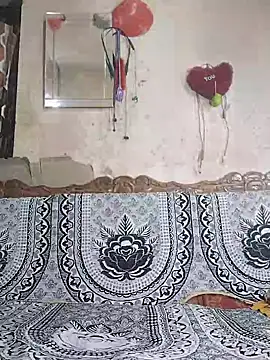 BadBoySmoker7070 online show from September 21, 2025, 9:33 am