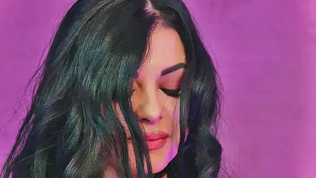 EmilyColle  online show from March 10, 2025, 11:10 am