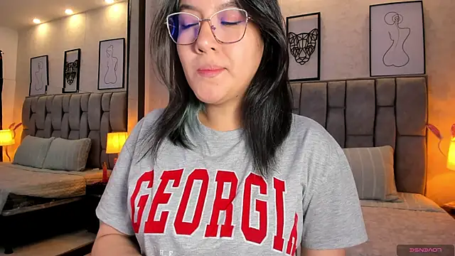 sweet--emily online show from December 22, 2024, 11:11 am