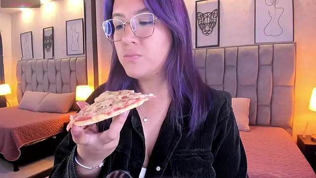 sweet--emily online show from January 28, 2025, 7:00 am