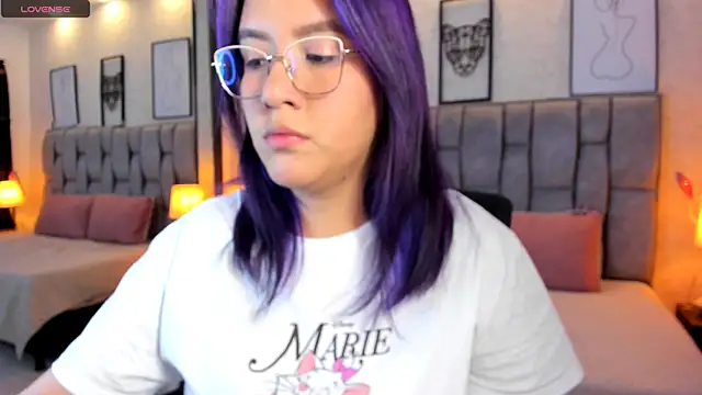 sweet--emily online show from February 11, 2025, 6:08 am